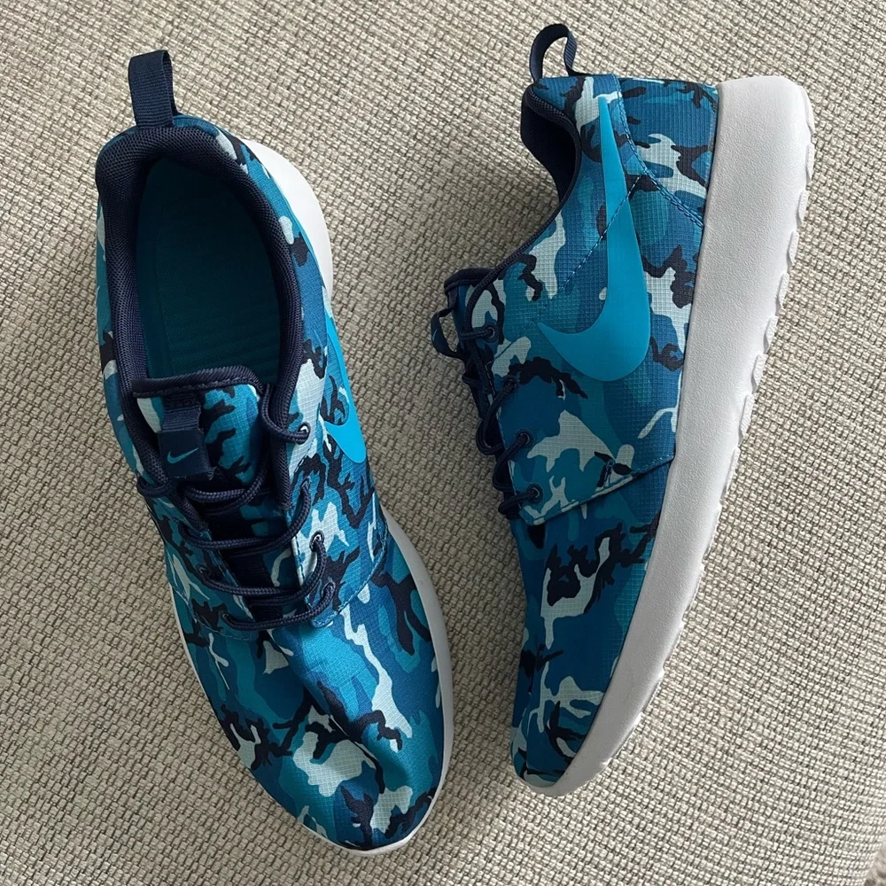 Nike Rosherun Print Dark Electric Blue
